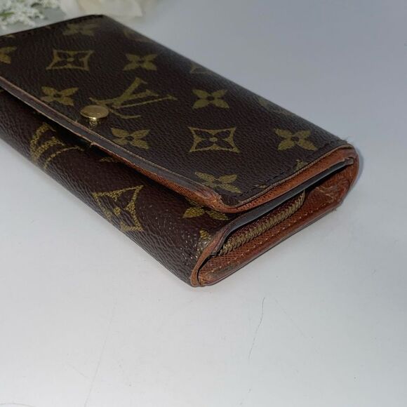 AuthenticâLouisâVuittonâMonogramâTresorâWallet - Picture 8 of 16